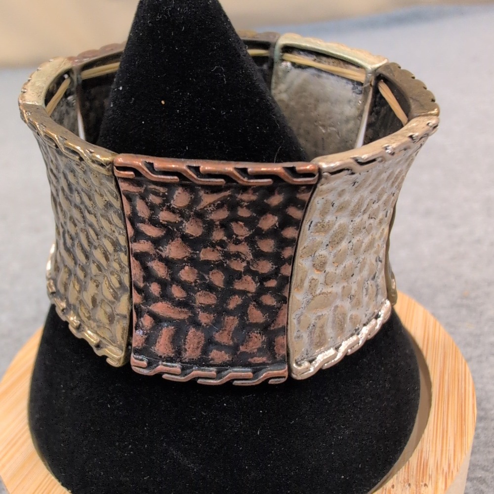 Womens Mixed Metal Hammered Texture Stretch Bracelet - Picture 1 of 4